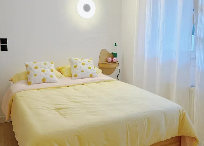 Chez Maya - Triplex Cosy Proche Gare Appartamento